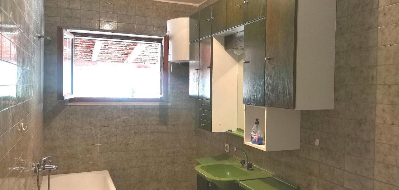 Big House For 14 People In Centre Of Lumbarda Exterior foto