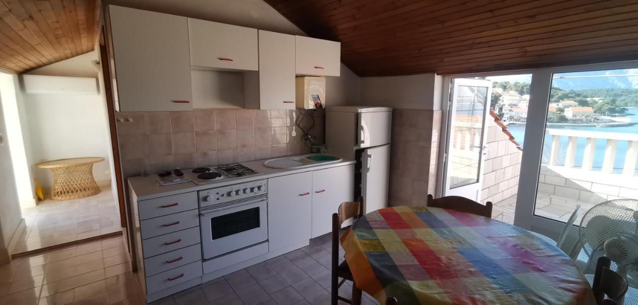 Big House For 14 People In Centre Of Lumbarda Exterior foto