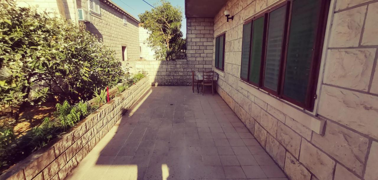 Big House For 14 People In Centre Of Lumbarda Exterior foto