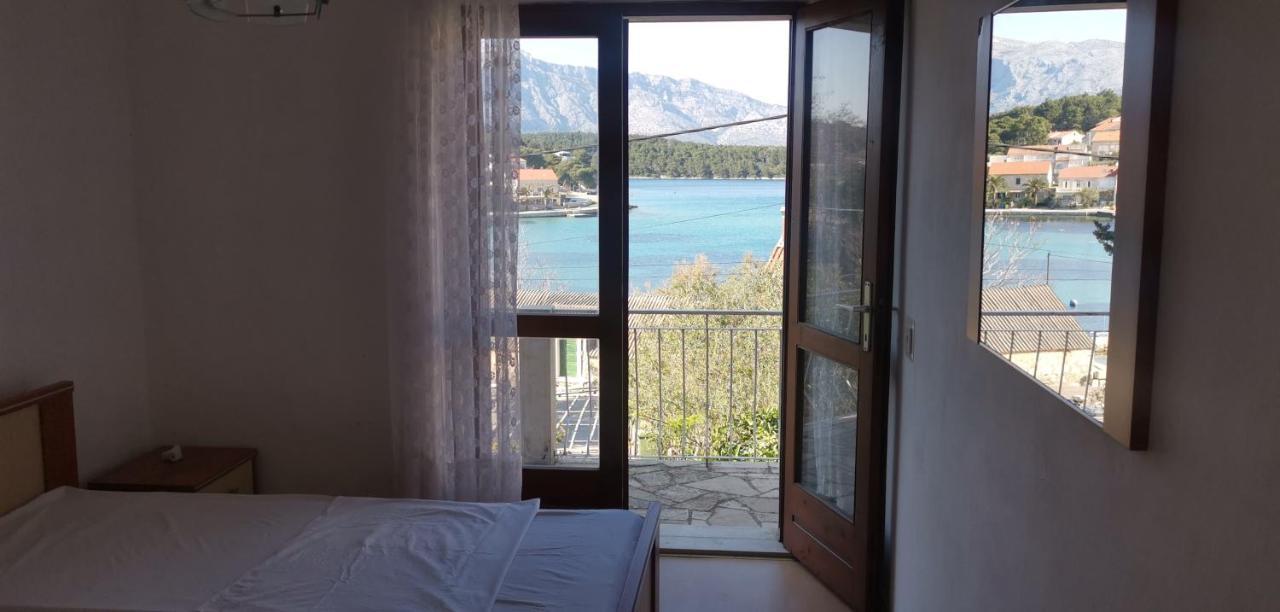 Big House For 14 People In Centre Of Lumbarda Exterior foto