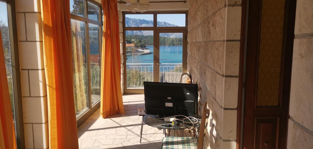 Big House For 14 People In Centre Of Lumbarda Exterior foto