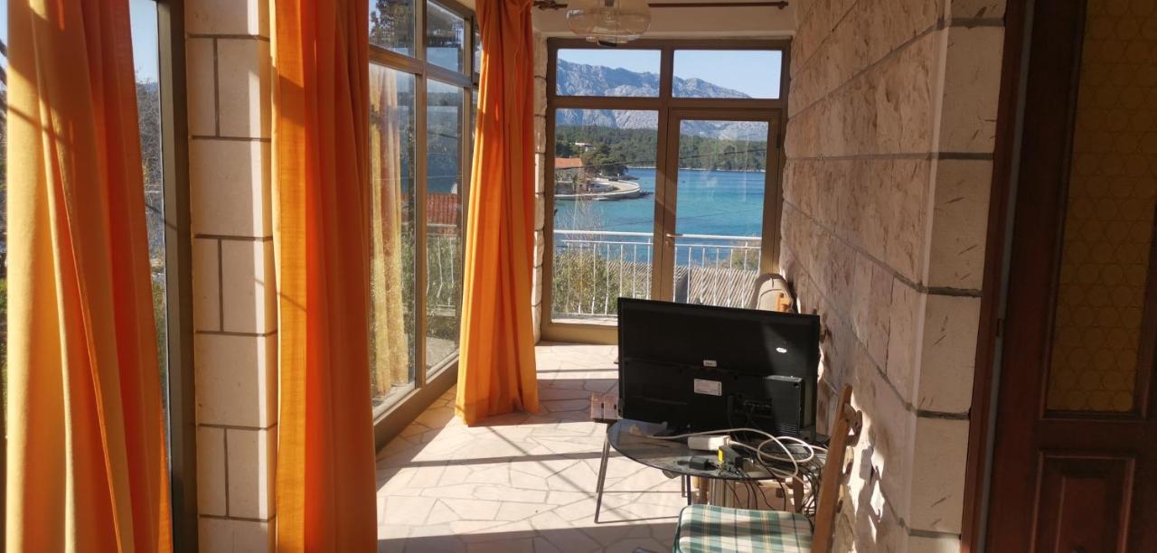 Big House For 14 People In Centre Of Lumbarda Exterior foto