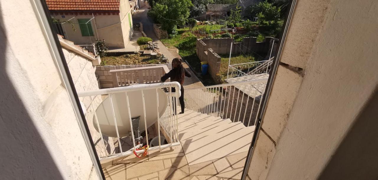 Big House For 14 People In Centre Of Lumbarda Exterior foto